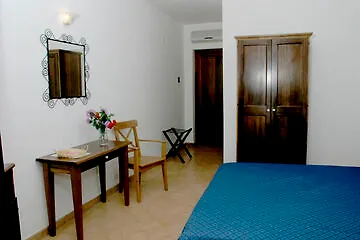 Principe Di Salina Boutique Hotel Malfa  4*, Malfa (Salina)